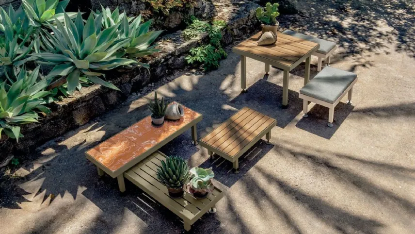 Ethimo - Panche e i tavoli Seeds: metallo verniciato e teak, Laminam o cotto per i piani