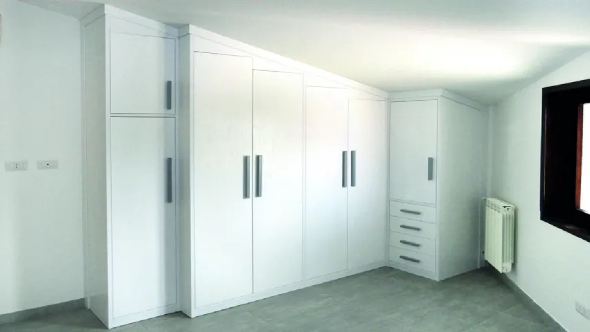 L’azienda Falegnamerie Design è specializzata in mobili su misura