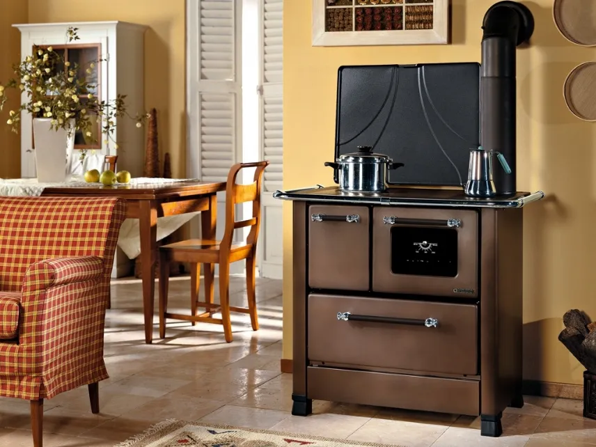 Una termocucina La nordica Romantica