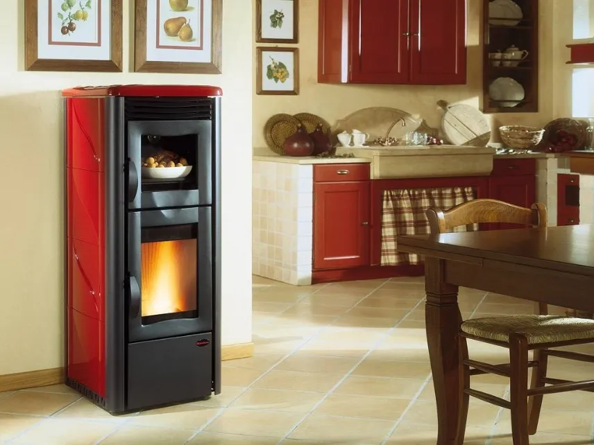 Stufa a pellet Nordica con forno